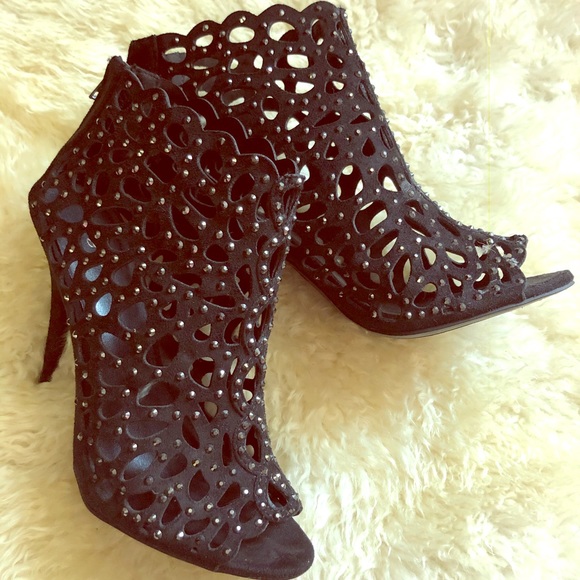 Beautiful Zigi shoes - Picture 1 of 5